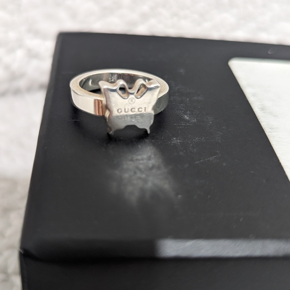 Gucci Logo Butterfly Ring in Sterling Silver